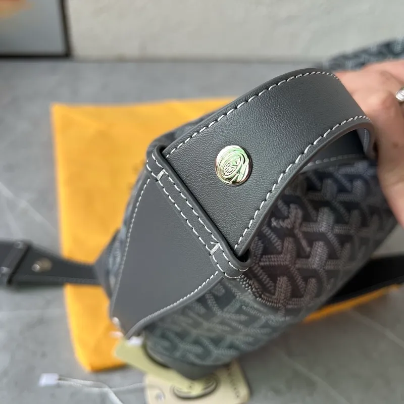 All Categories Official Website "Brand Women's Bags" Women's Bags 💙GOYARD 2026 New Goyard Crossbody Bag