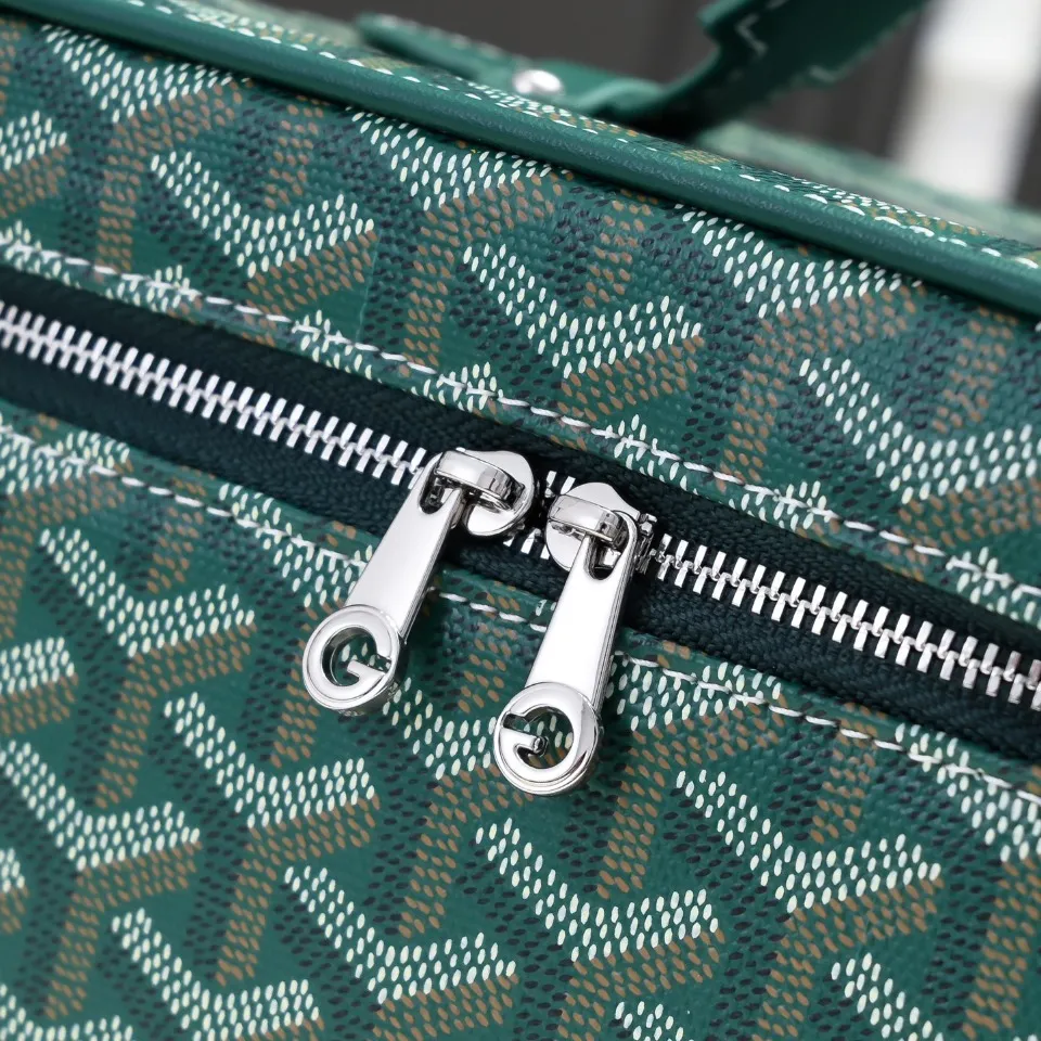 All Categories Official Website "Brand Women's Bags" Women's Bags 💙GOYARD 2026 New Goyard Cosmetic Bag