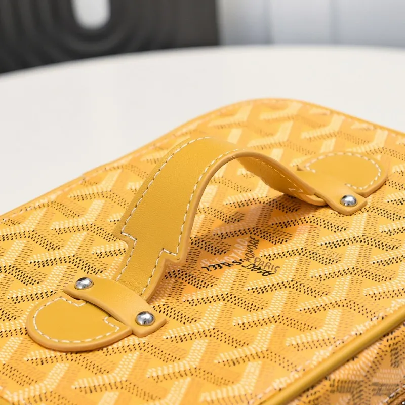 All Categories Official Website "Brand Women's Bags" Women's Bags 💙GOYARD 2026 New Goyard Cosmetic Bag