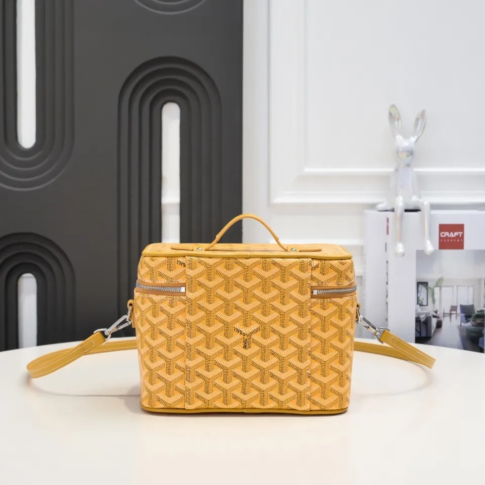 All Categories Official Website "Brand Women's Bags" Women's Bags 💙GOYARD 2026 New Goyard Cosmetic Bag