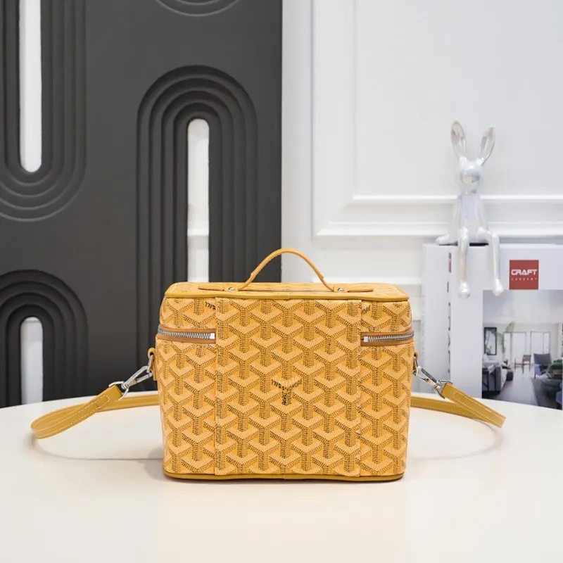 All Categories Official Website "Brand Women's Bags" Women's Bags 💙GOYARD 2026 New Goyard Cosmetic Bag