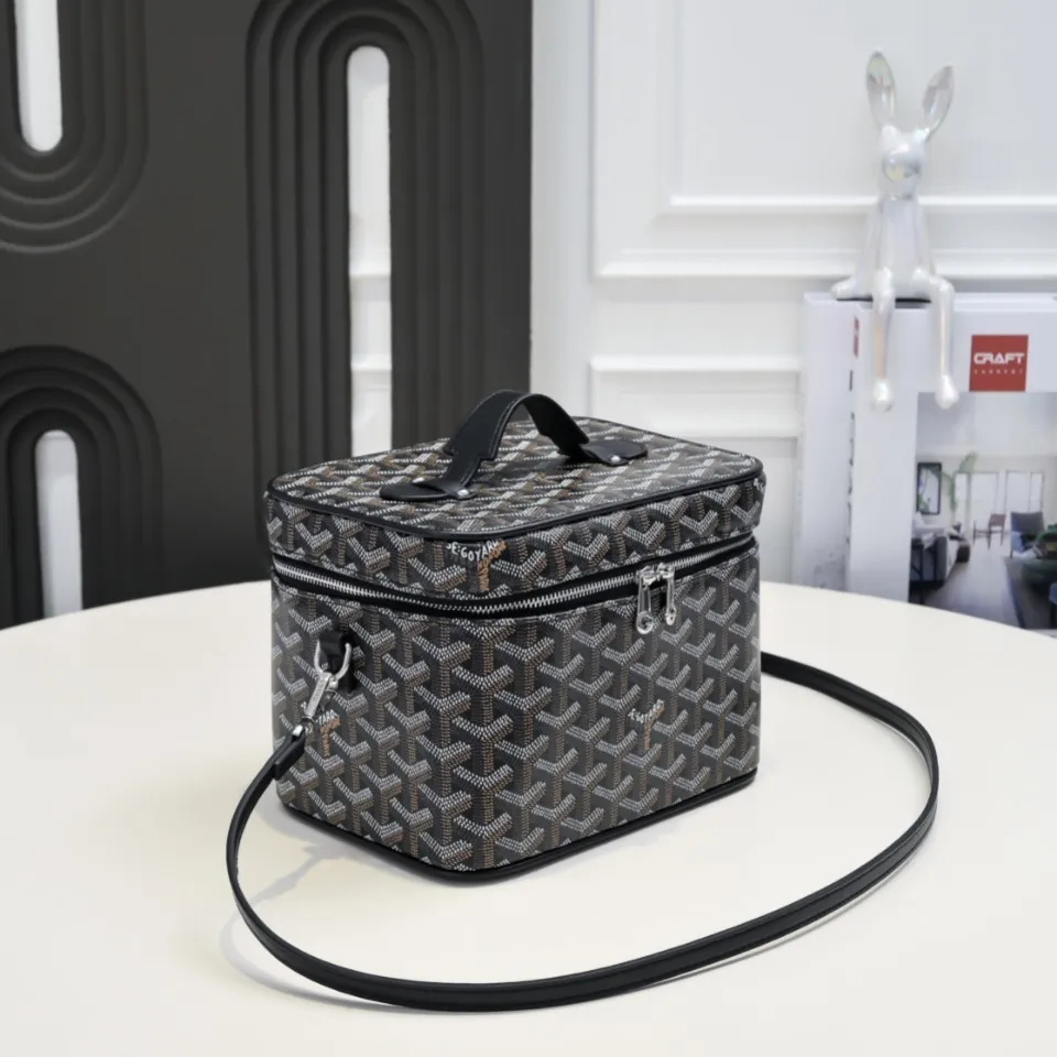 All Categories Official Website "Brand Women's Bags" Women's Bags 💙GOYARD 2026 New Goyard Cosmetic Bag