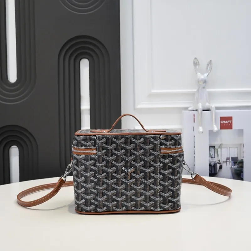 All Categories Official Website "Brand Women's Bags" Women's Bags 💙GOYARD 2026 New Goyard Cosmetic Bag