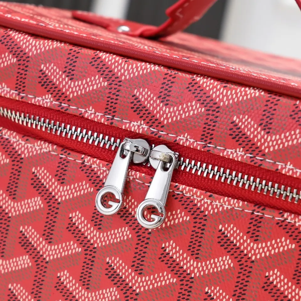 All Categories Official Website "Brand Women's Bags" Women's Bags 💙GOYARD 2026 New Goyard Cosmetic Bag