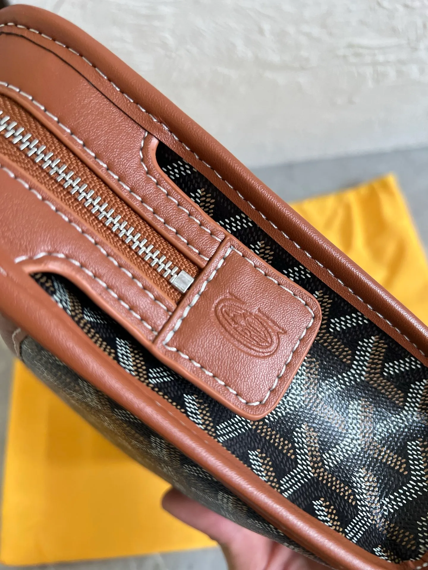 All categories Official website "Brand Women's Bags" Women's Bags 💙GOYARD 2025 new GOYARD toiletry bag