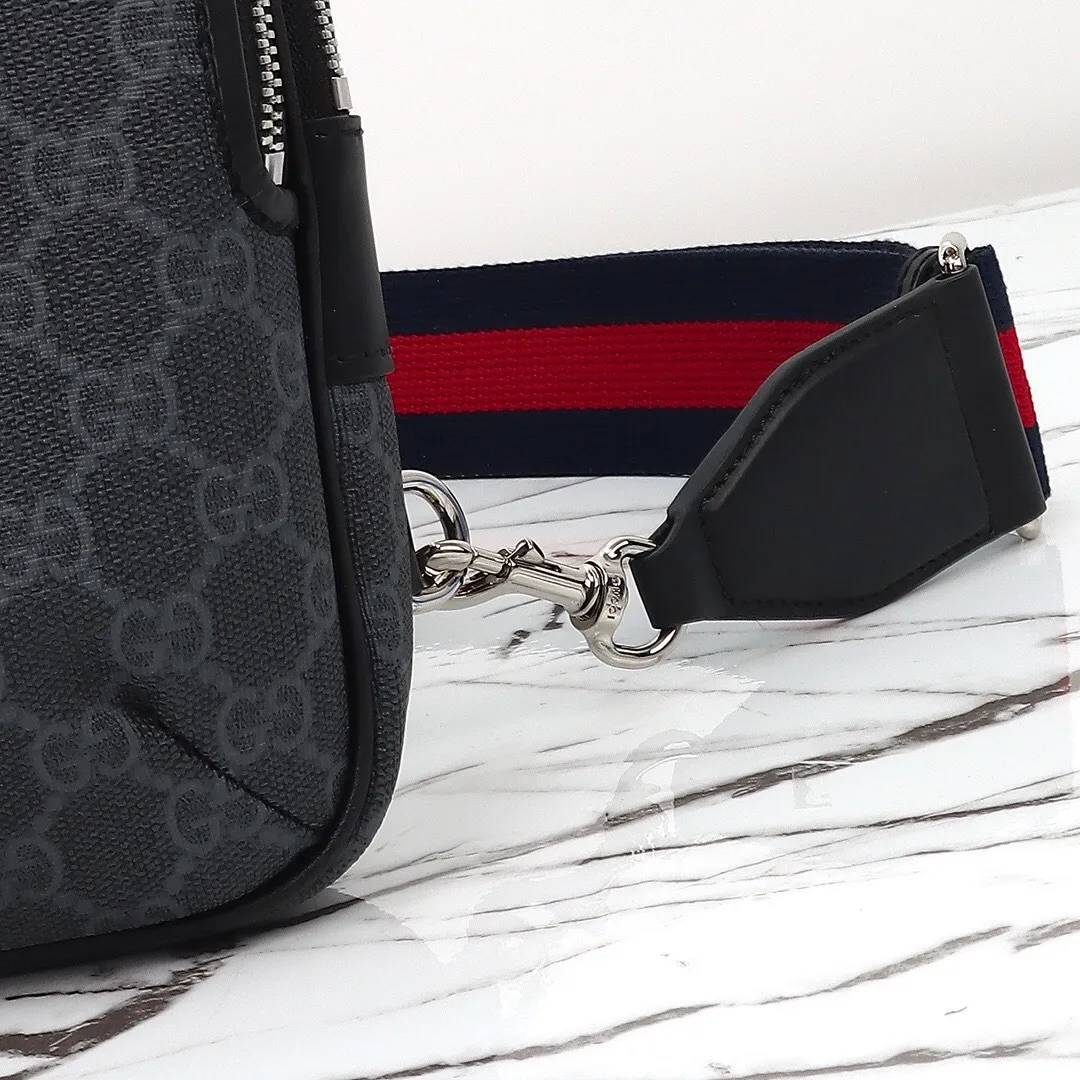 All categories 💚 Top version men’s bags 💚 GUCCI 2025 new GUCCI chest bag