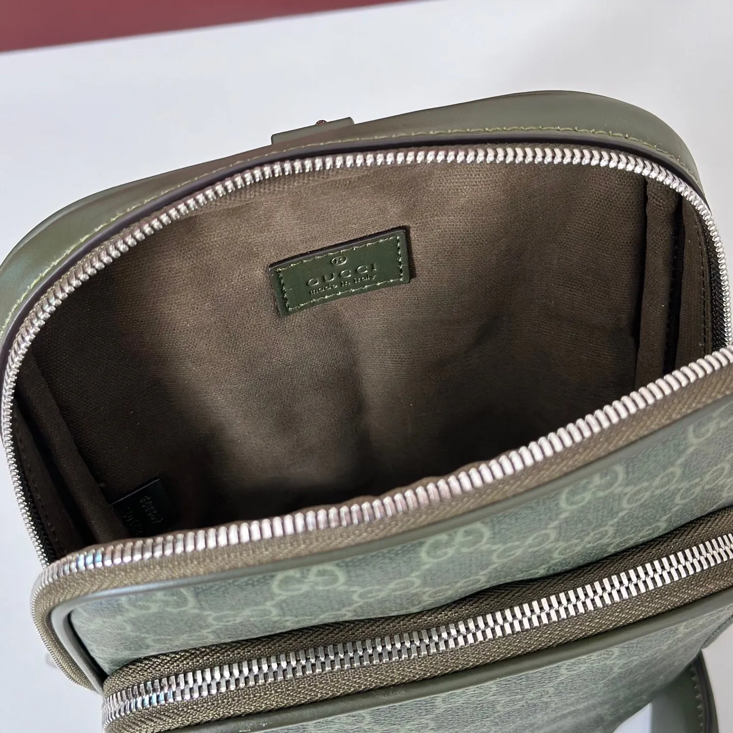 All categories 💚 Top version men’s bags 💚 GUCCI 2025 new GUCCI chest bag