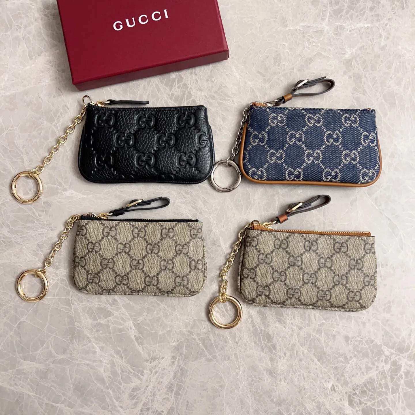💰350 🇭🇺🇭🇺Original product! 🧽🧽jackie1961 denim denim series launches a new compact and noble style🧽🧽White hardware buckles and washed denim make the whole design exude elegance and timelessness🧽🧽Exquisite and fashionable! 🧽🧽Model: 819113, size: 12x7.5cm, color: denim/brown leather👉🏻Lipstick bag-key bag💄