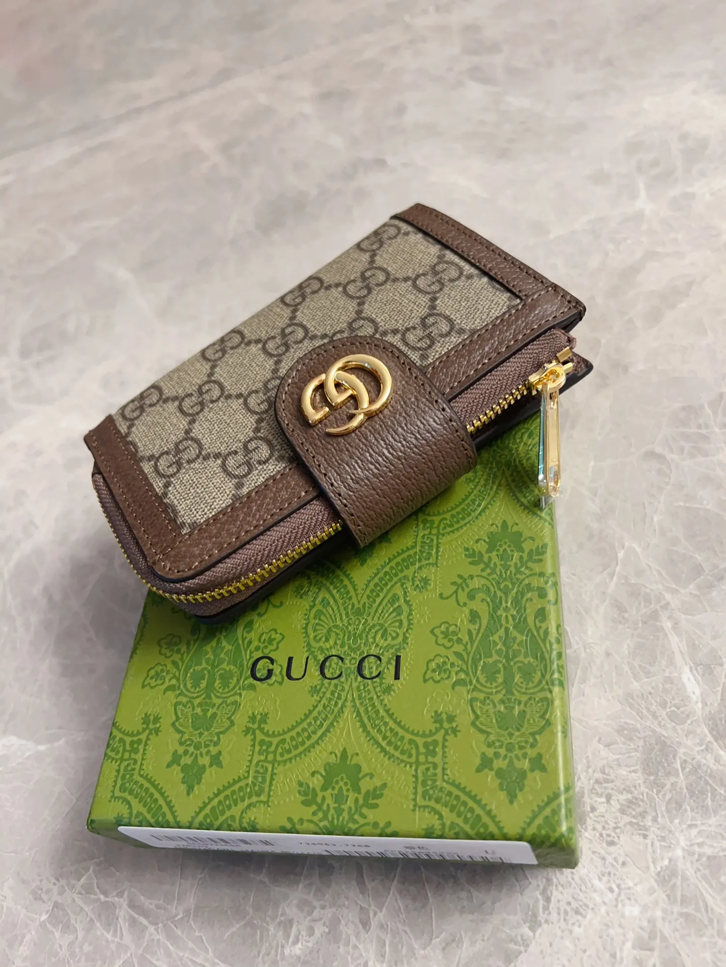 💰410 🇭🇺🇭🇺GG Marmont series card holder has arrived! Exquisite and generous! Model: 725662 Dimensions: 13x8.5x2cm. Color: PVC brown