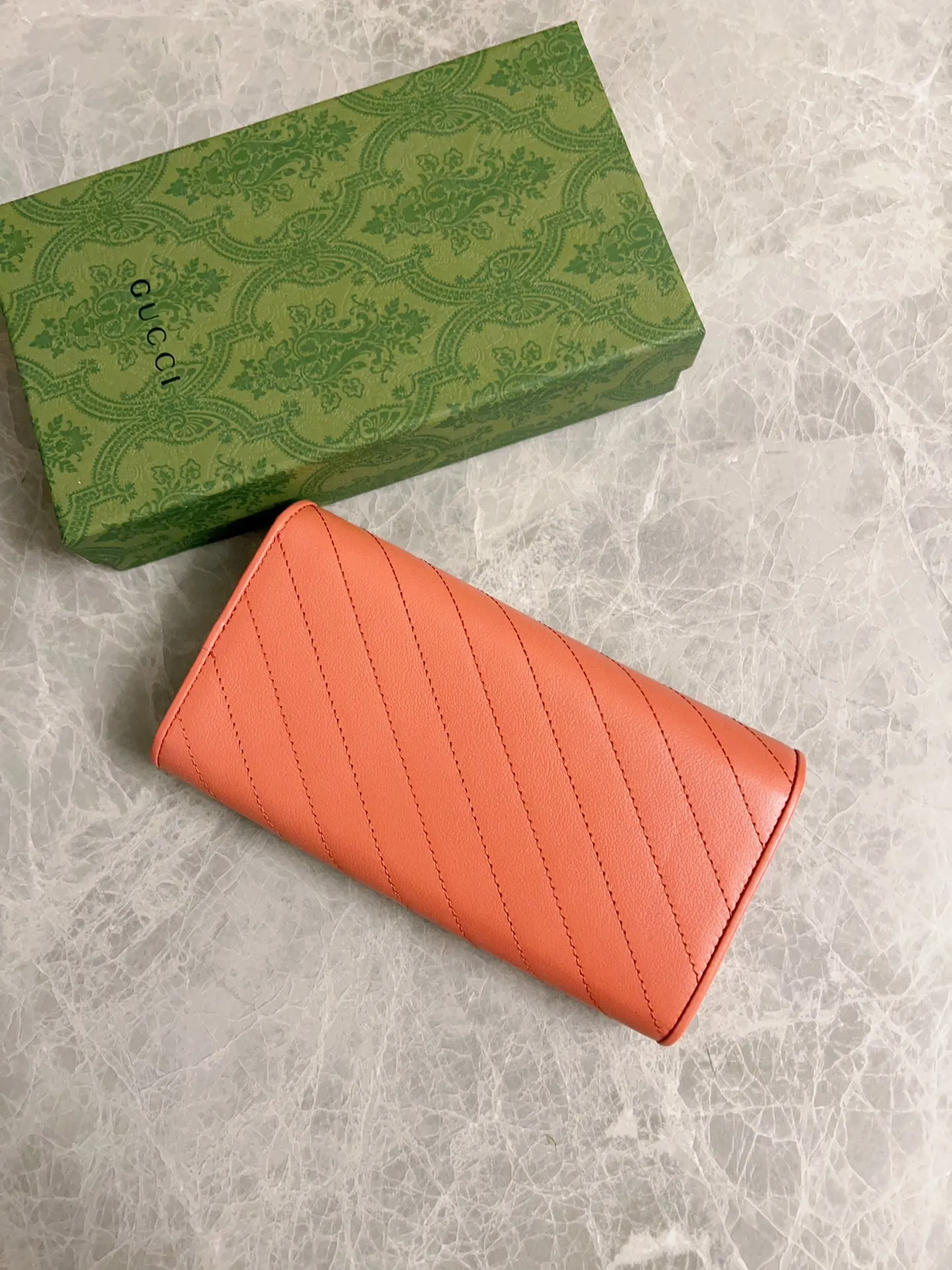 💰480🇭🇺🇭🇺Gucci Blondie series full zipper wallet Model: 760302 Size: 19.5x11x3cm (thick) Color: white, black, gray, brown, pink, green/original leather. Made in Italy