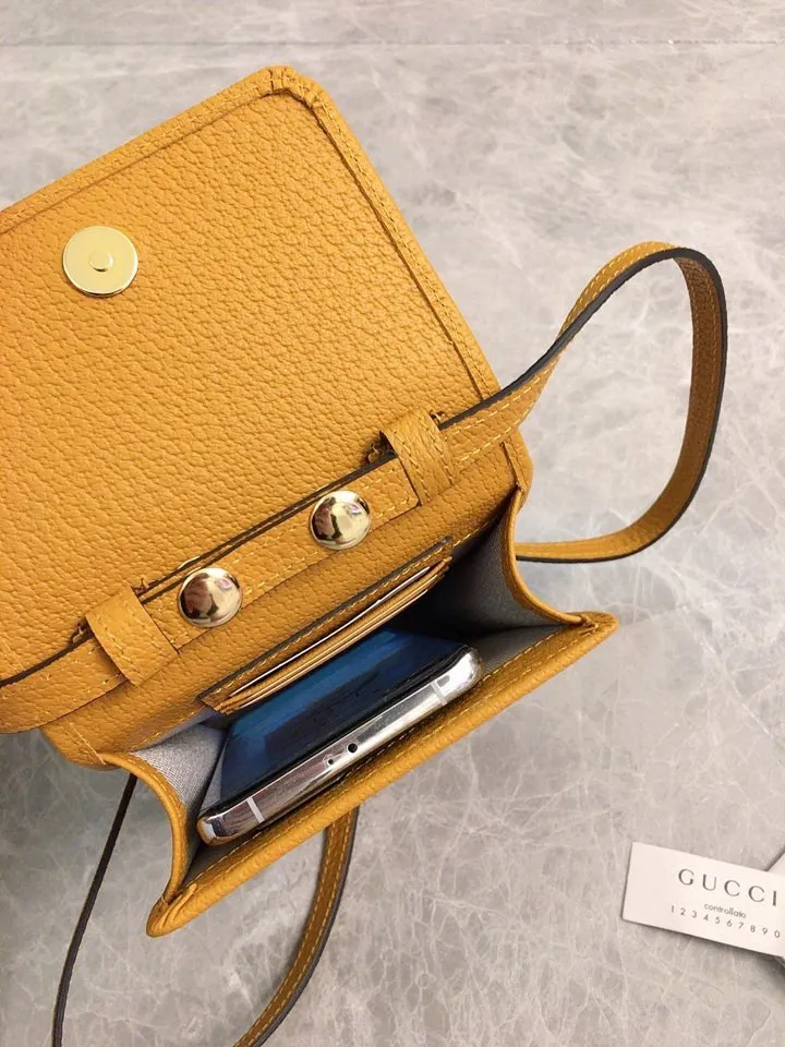 💰520🇭🇺🇭🇺GUCCI KAI Kim Jong-in Joint Bear Series🍃🍃 One-shoulder crossbody mobile phone bag🍃🍃Model: 660161, size: 11.5x18x3.5cm, 🍃🍃made from original leather!