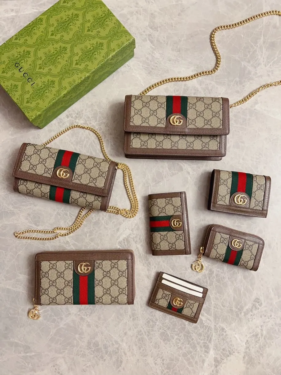 💰410 🇭🇺🇭🇺 The official website is synchronized with the new model! Ophidia series ~ long zipper clip, 🧤🧤 is made of GG Supreme high-grade PVC fabric 🧤🧤 with iconic double G hardware marks, classic red and green webbing, exquisitely made! 🧤🧤Model number: 523154, size: W19xH10xD3cm, color: coffee