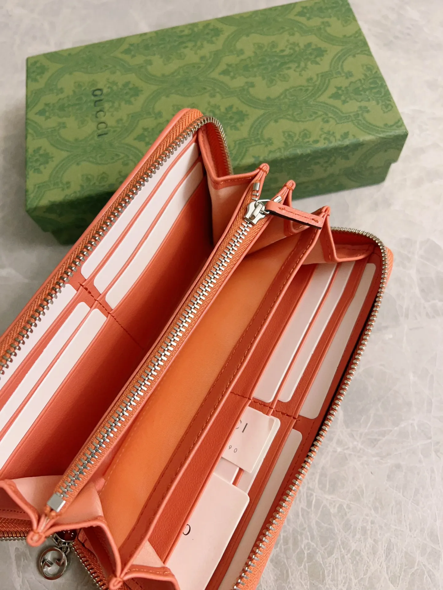 💰480🇭🇺🇭🇺Gucci Blondie series full zipper wallet Model: 760312 Size: 11 (length) x 19.5 (width) x 3cm (thickness) Color: pink/original leather. Made in Italy