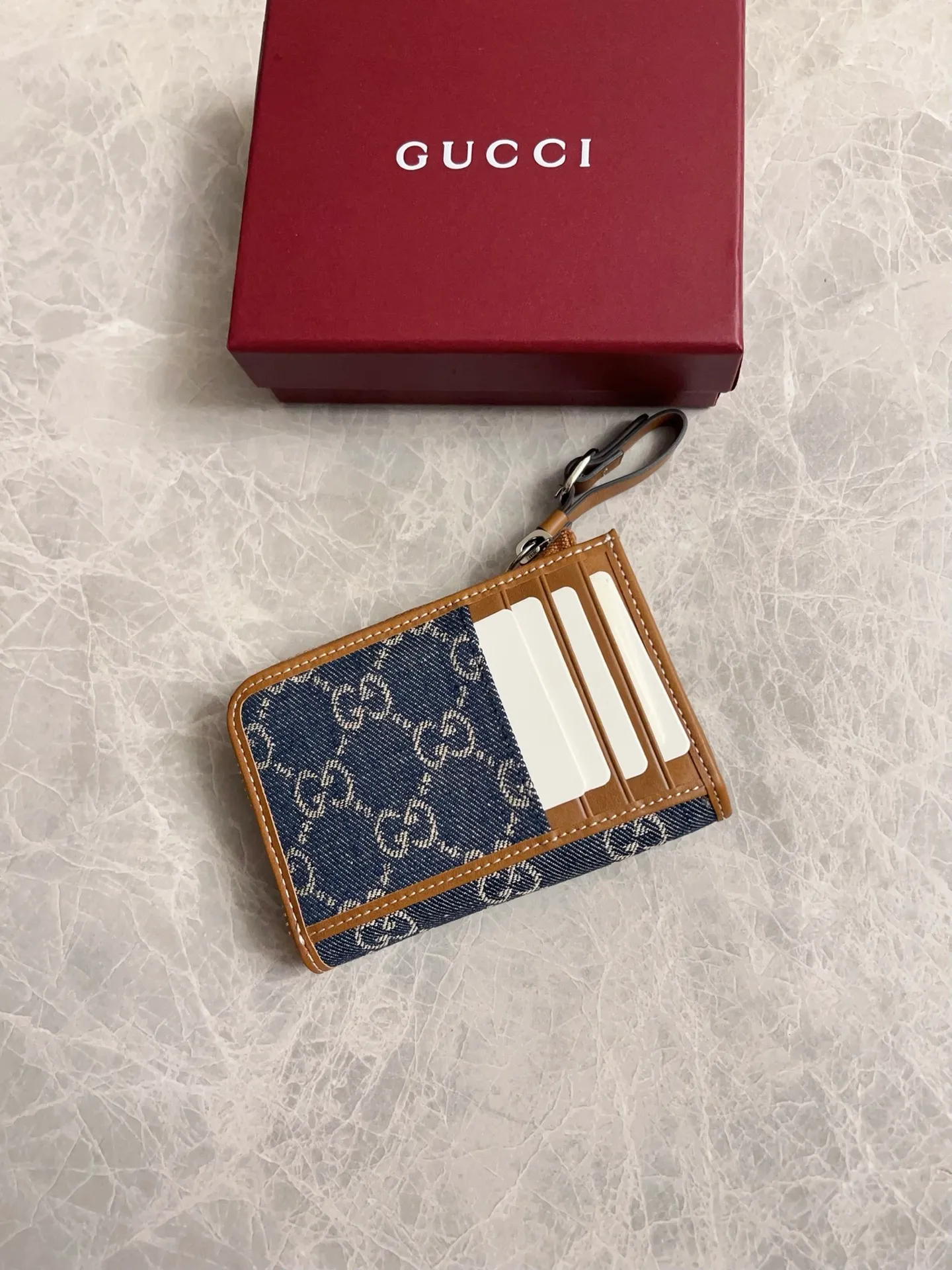 💰410 🇭🇺🇭🇺Original product! 🧽🧽jackie1961 denim denim series launches a new compact and noble style🧽🧽White hardware buckles and washed denim make the whole design exude elegance and timelessness🧽🧽Exquisite and fashionable! 🧽🧽Model: 821804, size: 13x8.5x3cm, color: denim/brown leather