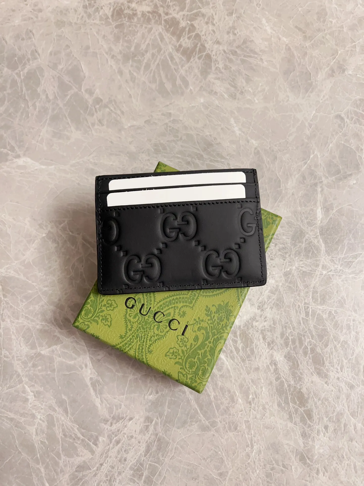 💰220🇭🇺🇭🇺gucci has launched a series of new men's models with original black rubber effect🎋🎋Model number: 771315, size: 11x6.8cm🎋🎋Counter quality, top original goods, real photos🎋🎋