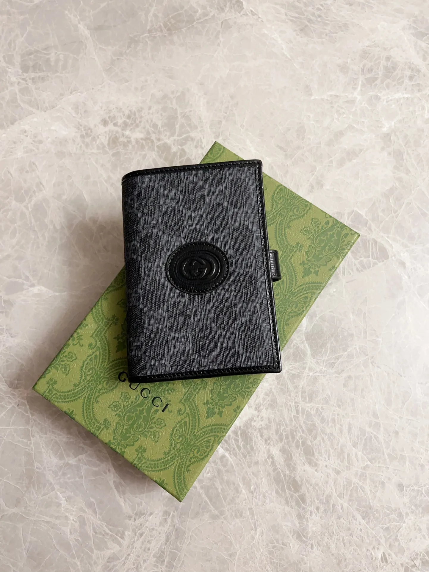 💰350 Real photos! Passport holder model number 724562 Pvc brown black pvc ~🎈🎈🎈 size: width 10.5x height 14.5, 🎉🎉🎉 shipped!