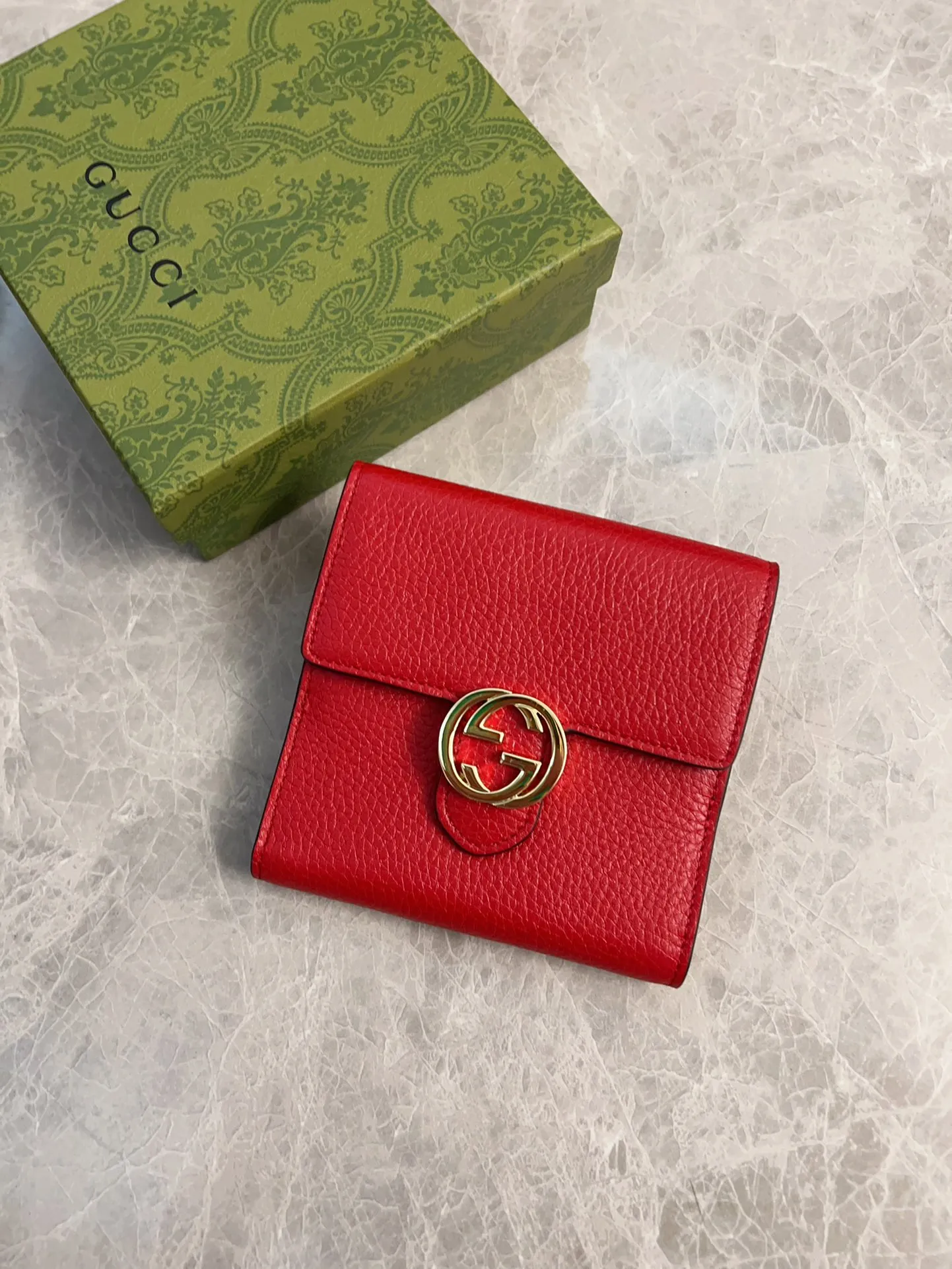 💰440 🇭🇺🇭🇺The latest model original Ferrari leather ~ pressed large G🌷🌷original double G hardware 🌷🌷exquisite oil edges! Model: 615525 Size: 12x11x3cm 🌷🌷Color: bright red