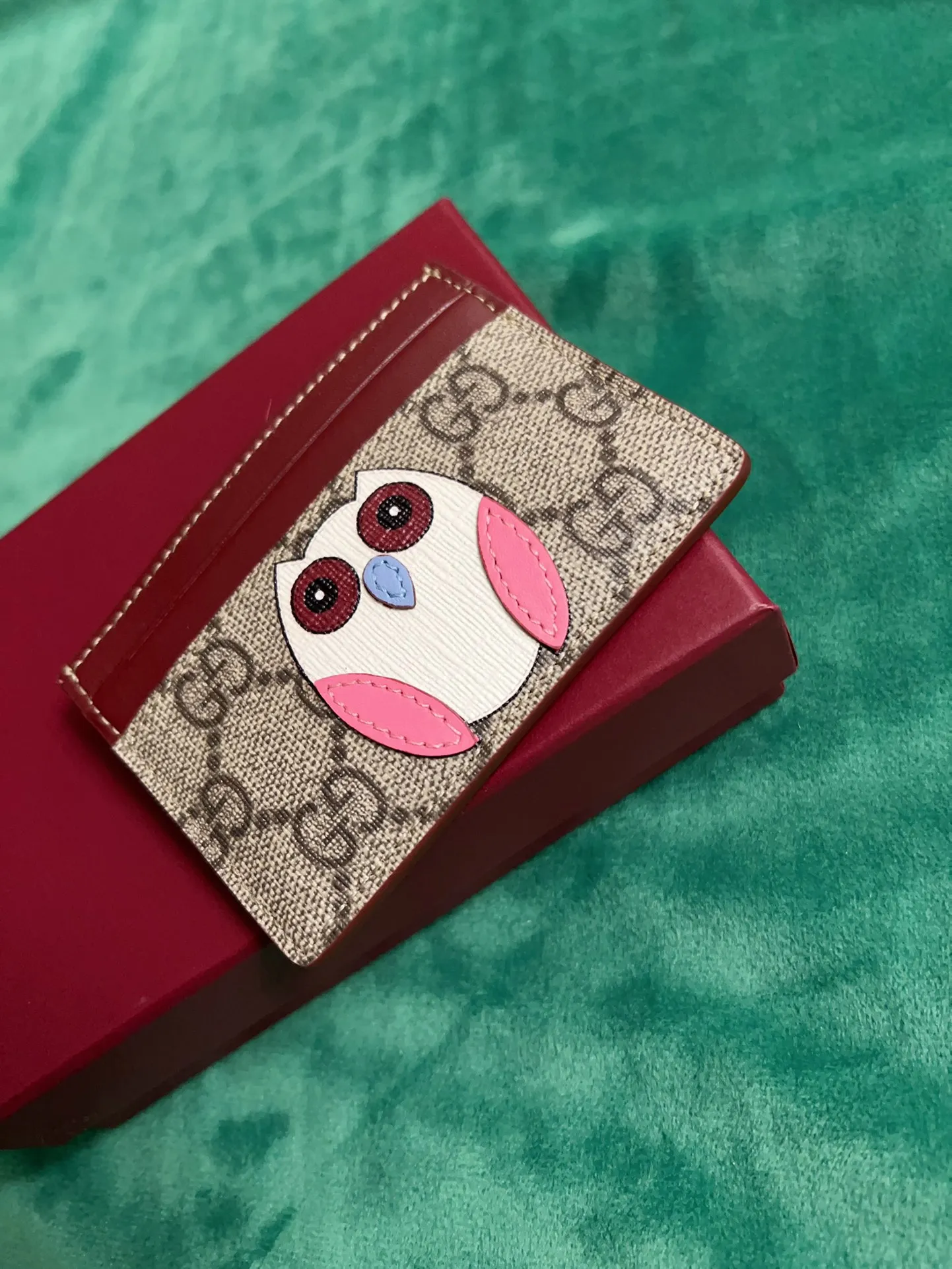 💰260 🇭🇺🇭🇺New product on official website! Exquisite small card holder PVC with burgundy calfskin, 🤡🤡cut and printed with cute and exquisite cartoon patterns! 🤡🤡Style number 818769, size: 11x7cm, 🤡🤡little red cat, puppy, panda, owl, exquisite and cute! Original product!