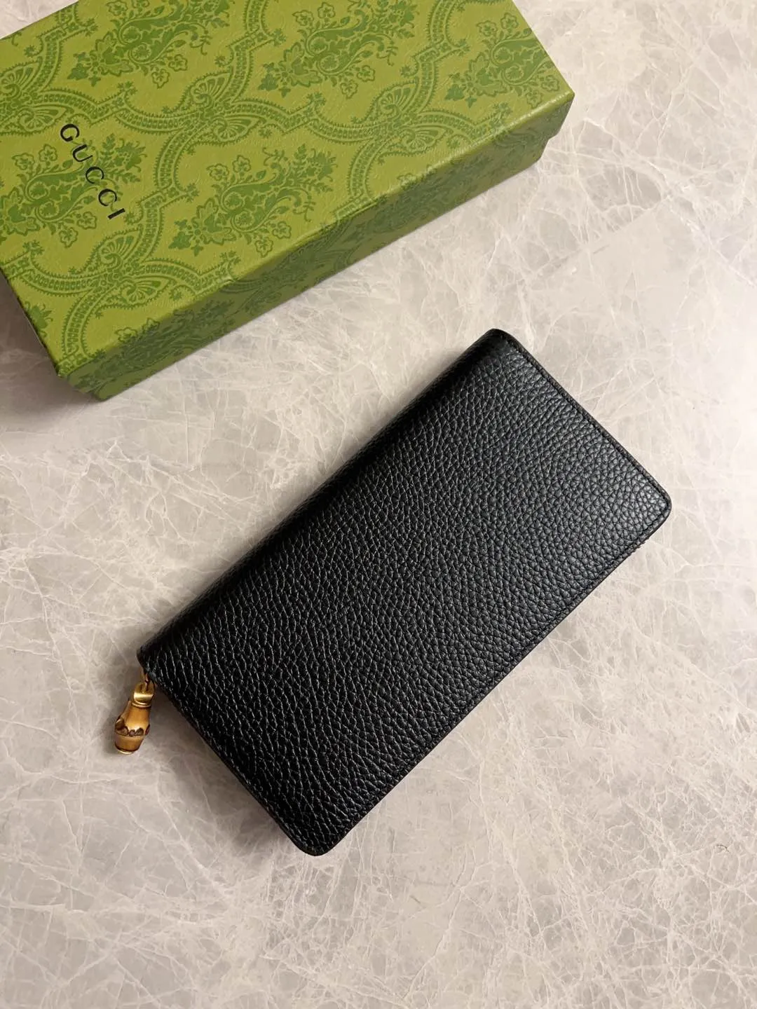 💰460 🇭🇺🇭🇺GG Marmont series long clips are available! Exquisite and generous! Model: 739499. Size: 19.5*11*3cm. Color: black/burgundy/brown/original leather.
