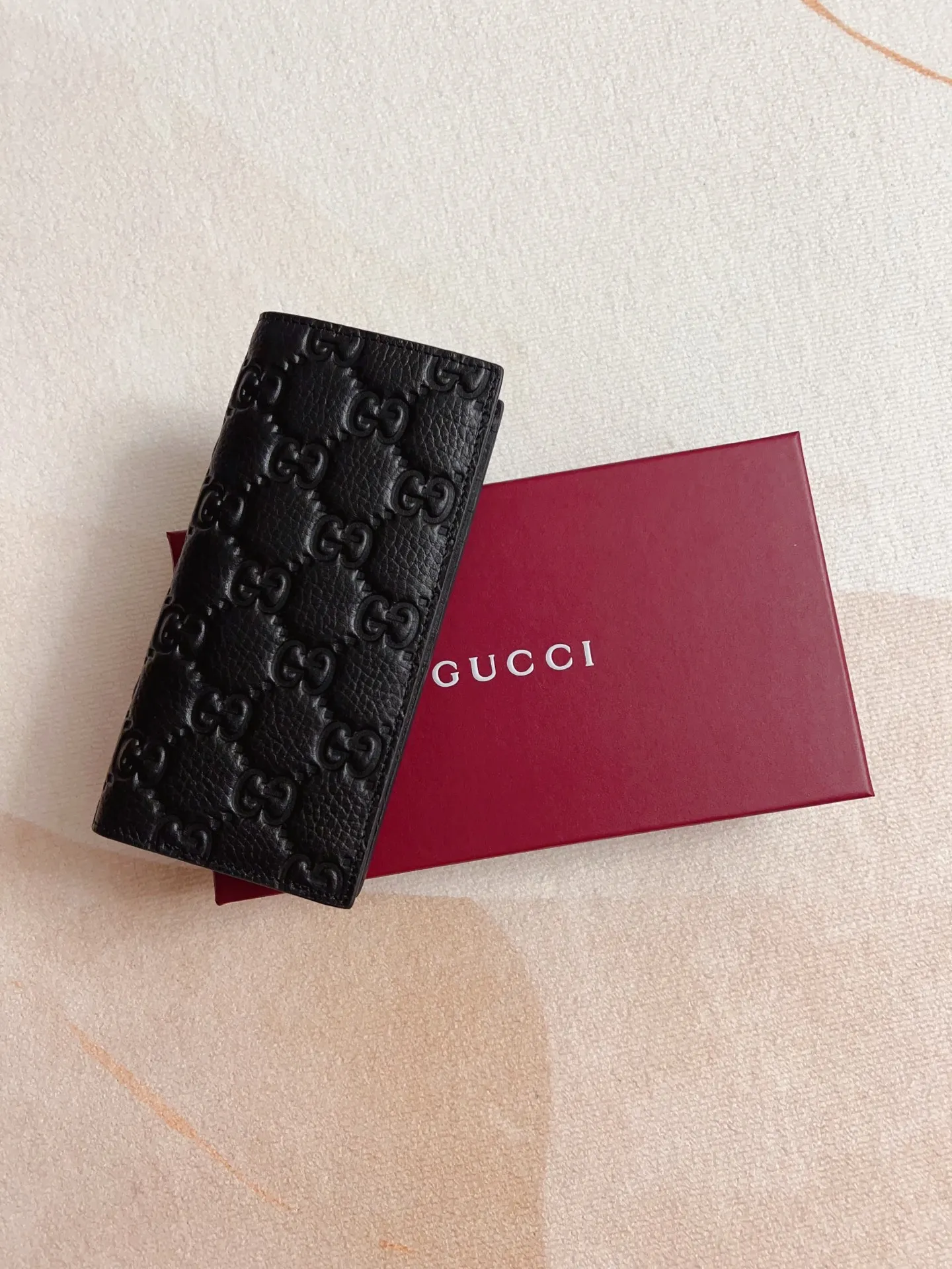 💰400 🇭🇺🇭🇺New GG Emblem series super soft pink embossed/full leather wallet! 💋💋Model: 835014, size: 19x9cm