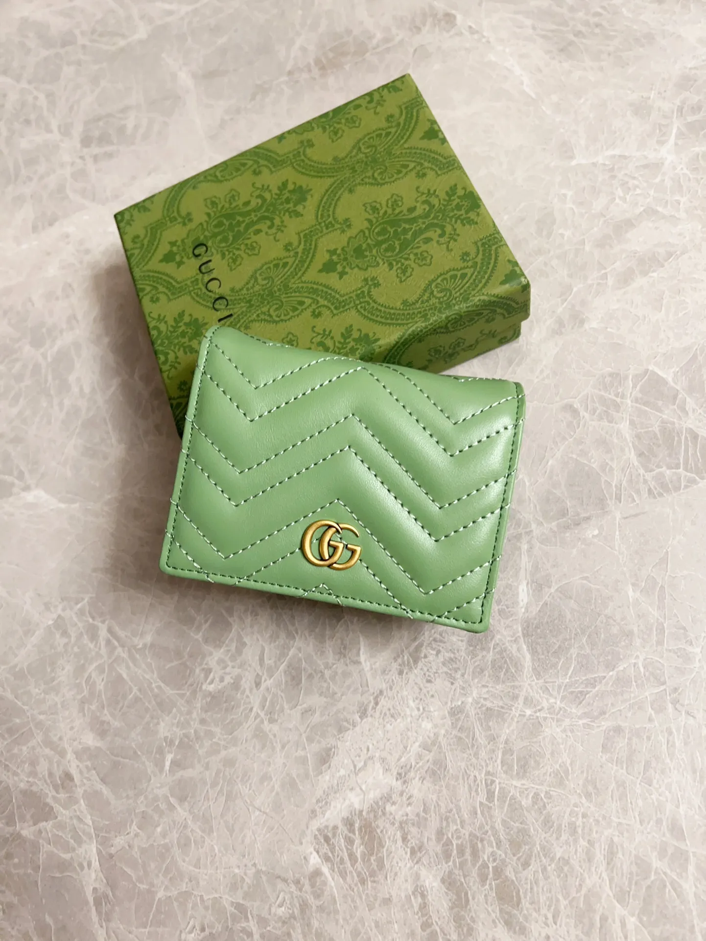 💰350🇮🇹🇮🇹Gucci’s latest avocado green🥑🥑～Counter quality, top-quality original goods, real photos! 🥑🥑Model: 466492, size: width 11X height 8X side width 2.5. 🥑🥑