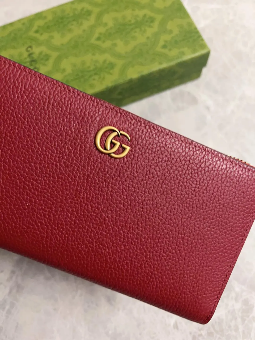 💰460 🇭🇺🇭🇺GG Marmont series long clips are available! Exquisite and generous! Model: 739499. Size: 19.5*11*3cm. Color: black/burgundy/brown/original leather.