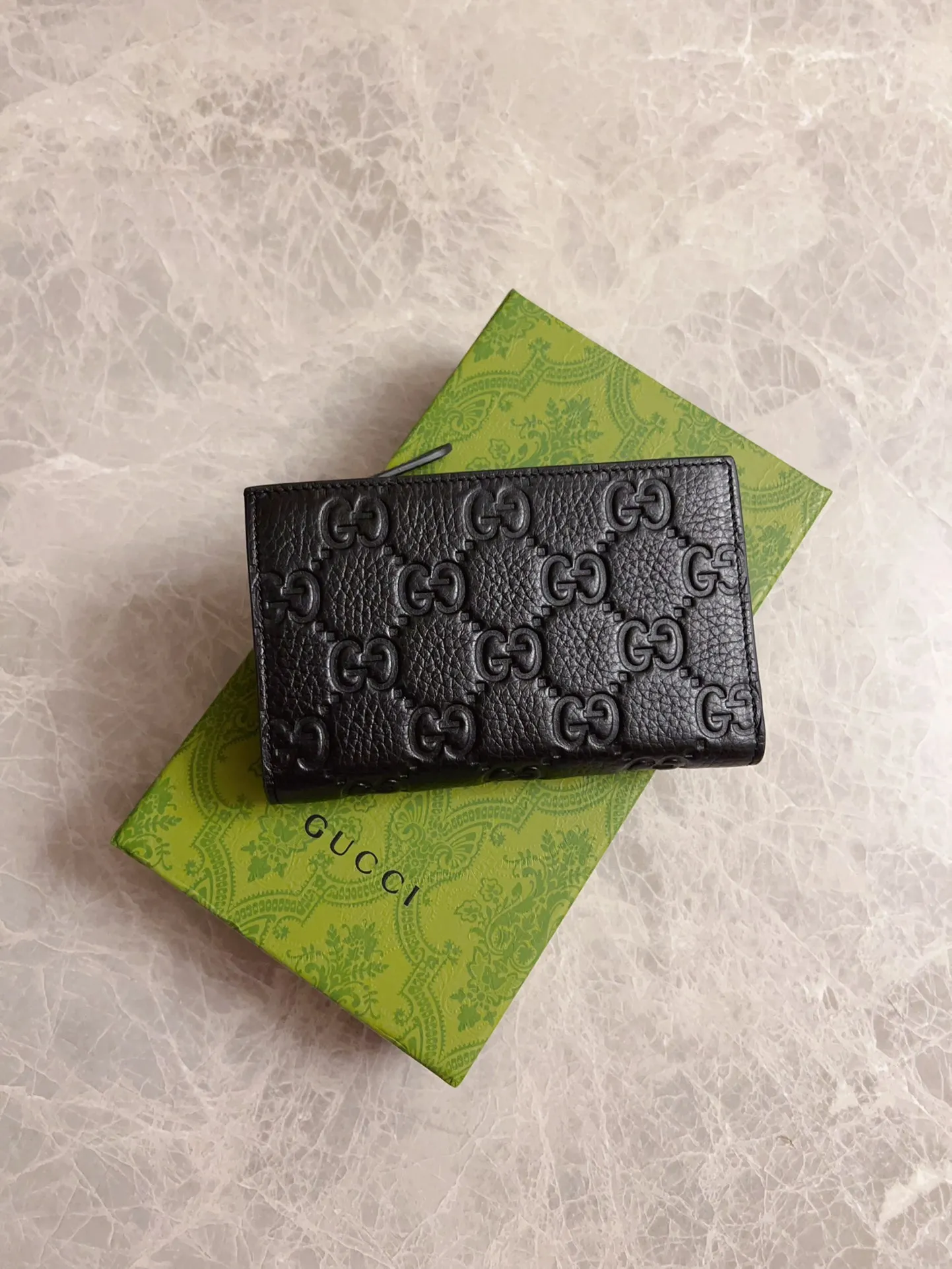 💰 400 🇮🇹🇮🇹New GG Emblem series super soft pink embossed/full leather wallet! (Mid-length clip)💋💋Model: 815874, size: 18x14x3cm