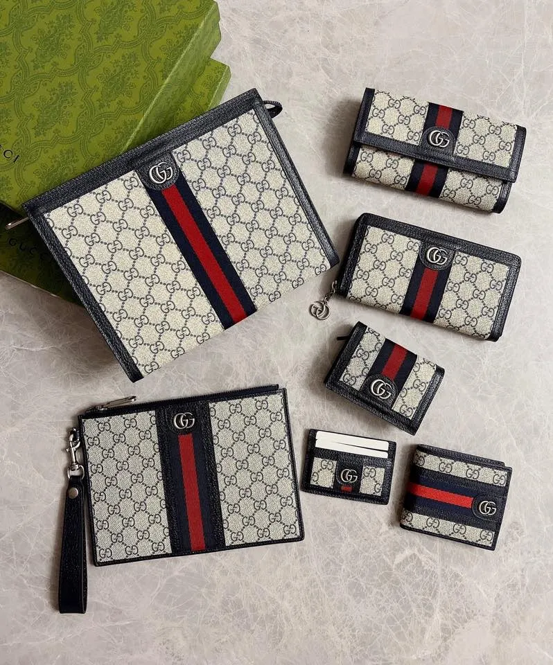 [Top original order] [Authentic packaging] 💰410🇭🇺🇭🇺 The official website is synchronized with the new model! Ophidia series ~ long zipper clip, 🧤🧤 is made of GG Supreme high-grade blue PVC fabric 🧤🧤 with iconic double G gun silver hardware marks, classic blue and red webbing, exquisitely made! 🧤🧤Model number: 523154, size: W19xH10xD3cm, color: blue PVC
