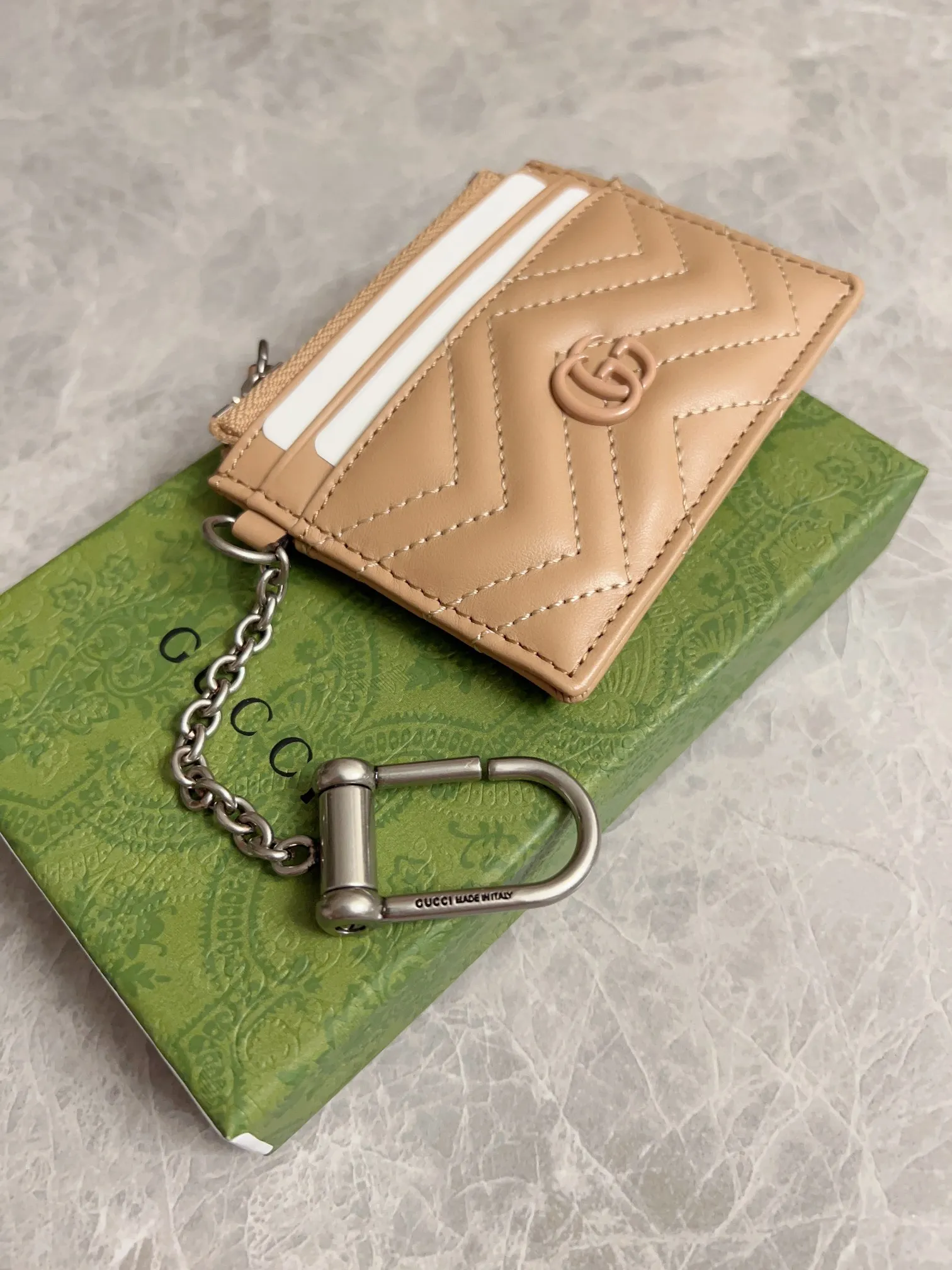 💰350🇮🇹🇮🇹Original new products are on the market! (Card holder) Counter quality, top-quality original goods, real photos! Style No.: 627064 Rose Beige~🎈🎈🎈Size: Width 10 X Height 7.5x1👏👏👏 Shipped