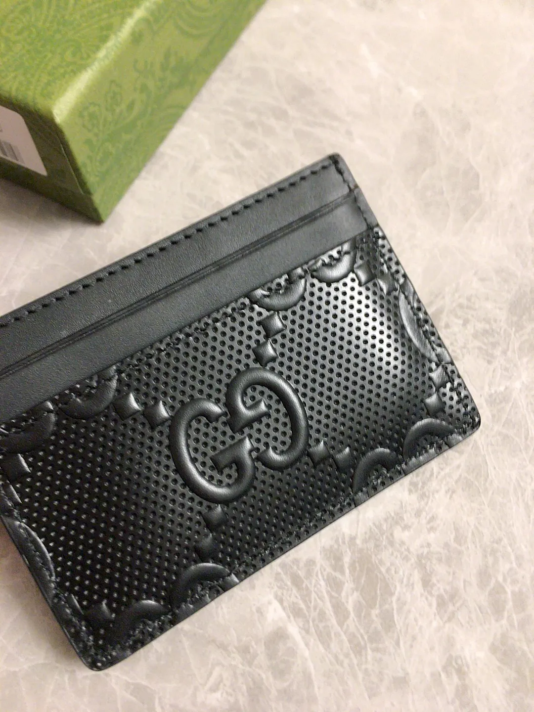 💰230🇭🇺🇭🇺gucci~ 2020 early autumn new style ~ card holder 🧼🧼GG original factory cowhide cleverly integrated into punching and brand logo double G embossing 🧼🧼 Highlights extraordinary design quality, simple and elegant, super large capacity, fashionable must-have item! Very practical🧼🧼Real shot, model: 625564, color: Kepi, size: 10x7cm