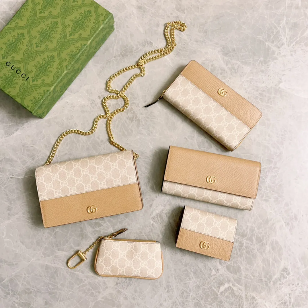 💰420🇭🇺🇭🇺gucci new product! Using imported original leather and imported thread,‼ ️The new Ophidia series❣ Made of calfskin imported from Italy, equipped with classic double G hardware, a new style and contour support are now available. A structural shape in which the inner side is divided into intervals. 😘Made from top overseas hardware, 💍Model: 456116, Color: Khaki PVC, Size: W19xH10xD2.5cm
