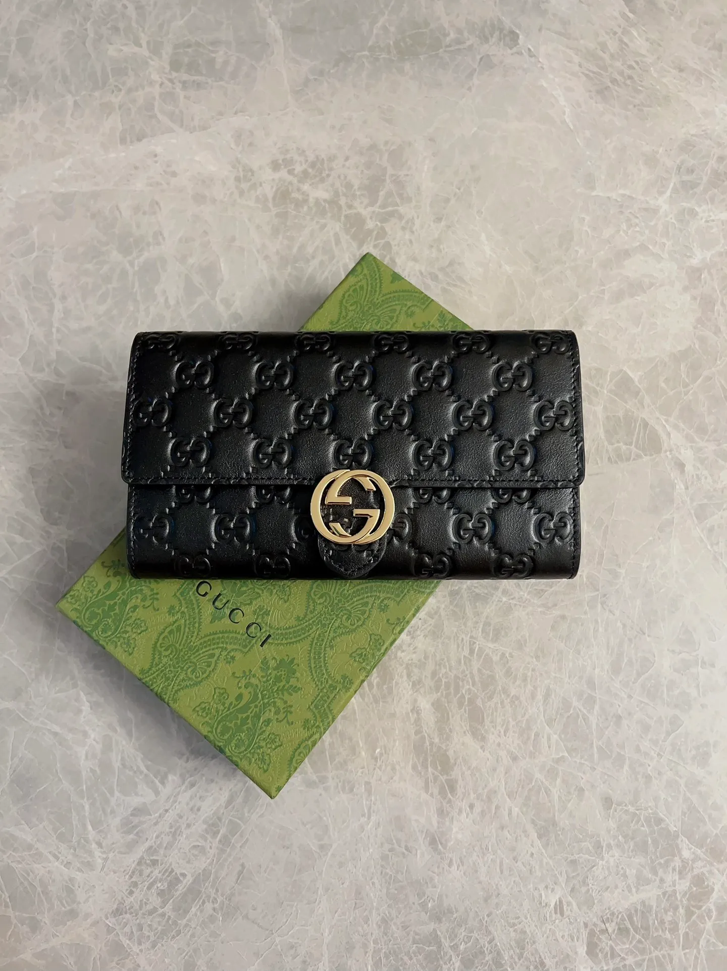 💰440 🇭🇺🇭🇺The latest model Original Ferrari leather ~ Pressed GⓂ️Ⓜ️Original double G hardware Ⓜ️Ⓜ️Exquisite oil edges! Model: 615524, size: 19x10x2.5cm, color: pressed G/black!