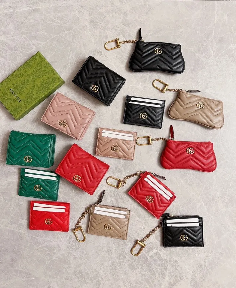 💰340 🇭🇺🇭🇺 The latest ~ GG Marmont card holder 👛👛 chevron pattern quilted original leather, 💋💋 GG logo pattern on the back, bronze hardware accessories 👛👛 Style number: 466492, size: W11*H8*D3 cm , Color: black, bright red, dark green, nude pink