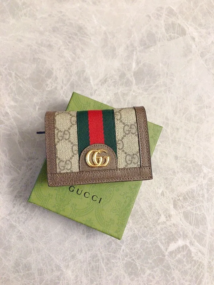 💰330 🇭🇺🇭🇺 The official website is synchronized with the new model! Ophidia series ~ short card holder/wallet, 🏴 char holder/wallet, 🏴 awning Supreme high-grade PVC fabric🏴‍awncharnbar 🏴awngatha
