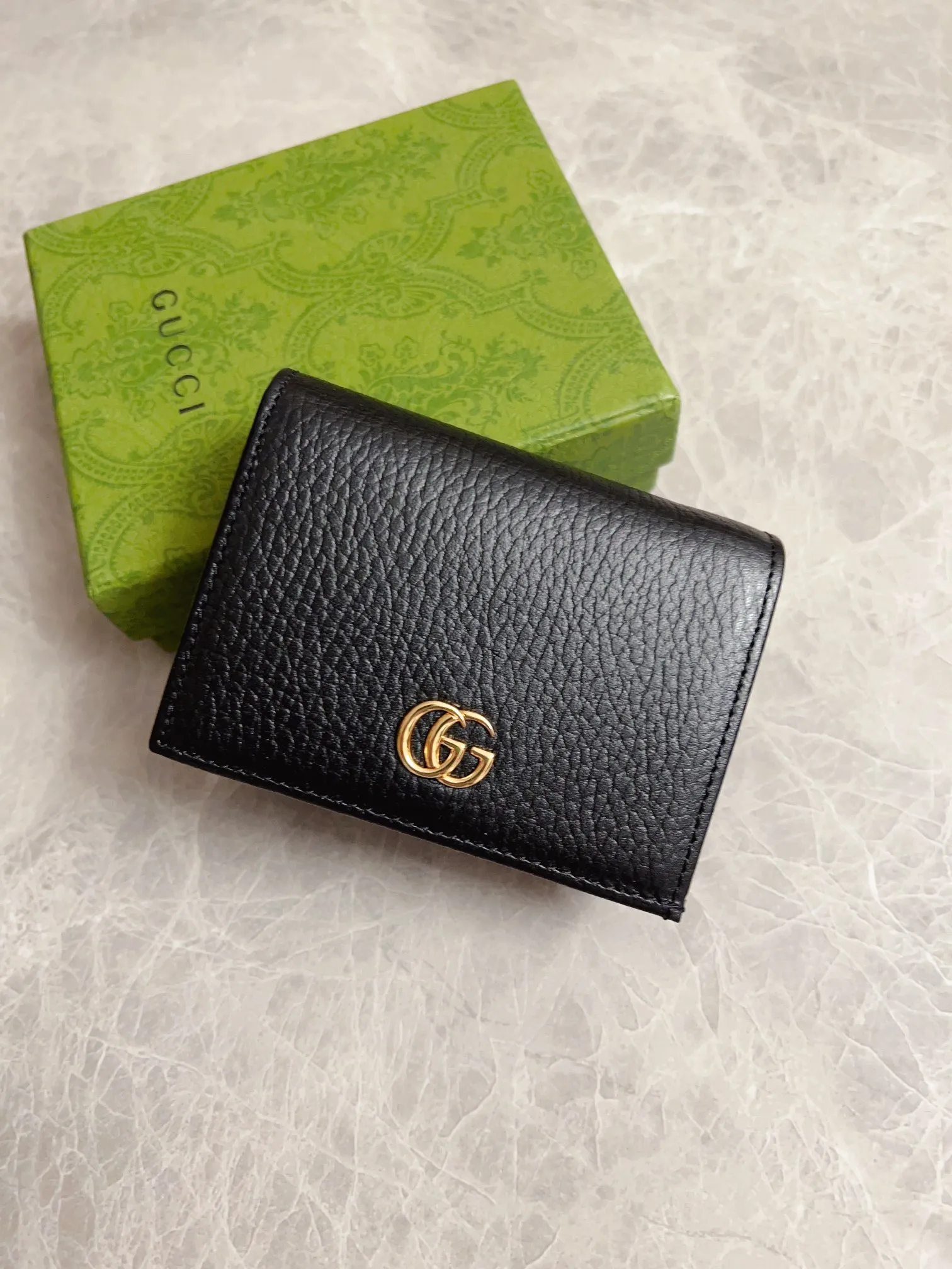 💰330 🇭🇺🇭🇺 New card holder ~ wallet, original quality! 🌾🌾Model number: 456126, imported natural cowhide leather🌾🌾with the latest double G metal logo🌾🌾Size: 11x 9x 3cm, color: black, bright red, nude pink, elephant gray, exquisite and luxurious🌾🌾