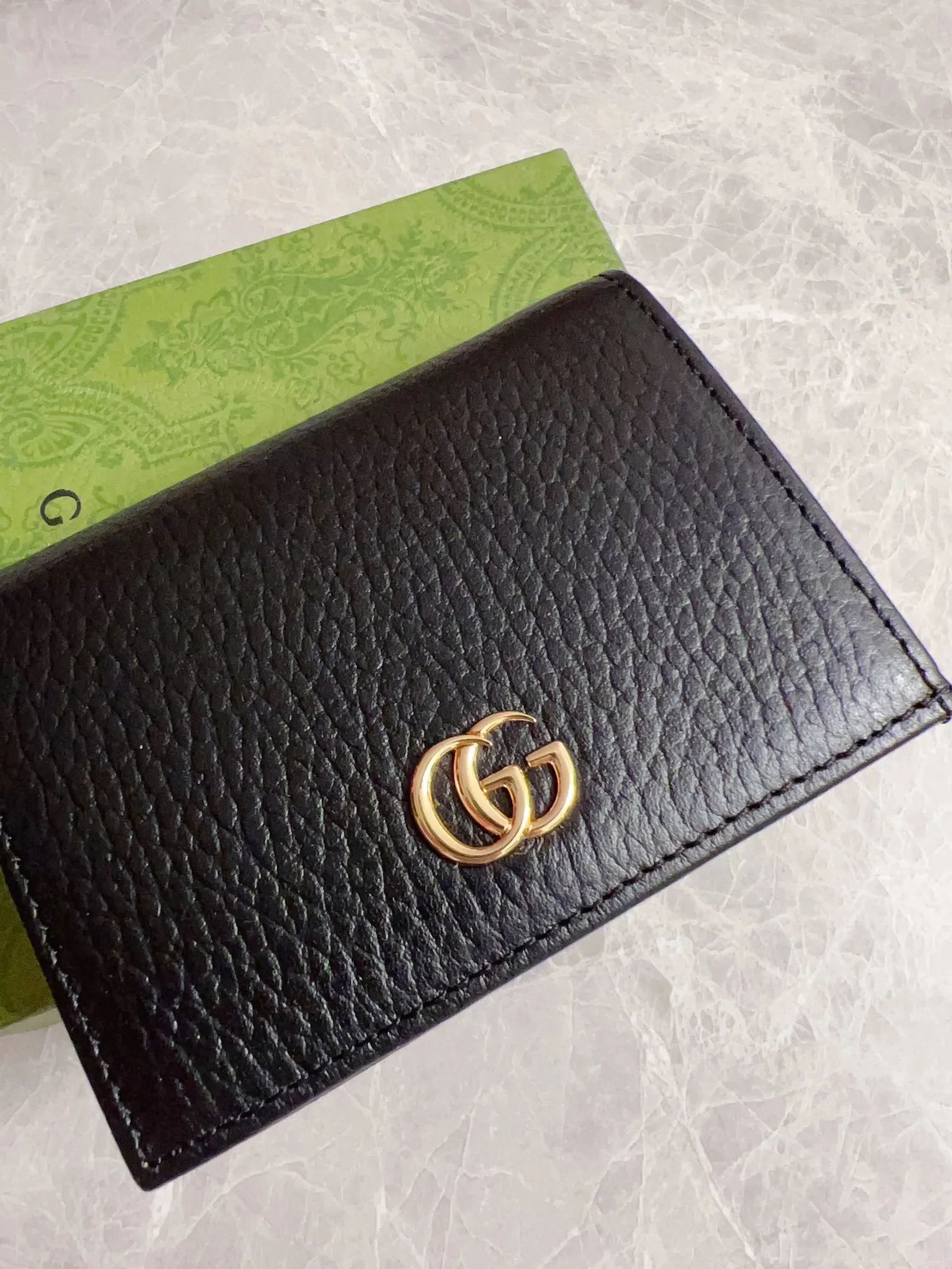 💰330 🇭🇺🇭🇺 New card holder ~ wallet, original quality! 🌾🌾Model number: 456126, imported natural cowhide leather🌾🌾with the latest double G metal logo🌾🌾Size: 11x 9x 3cm, color: black, bright red, nude pink, elephant gray, exquisite and luxurious🌾🌾
