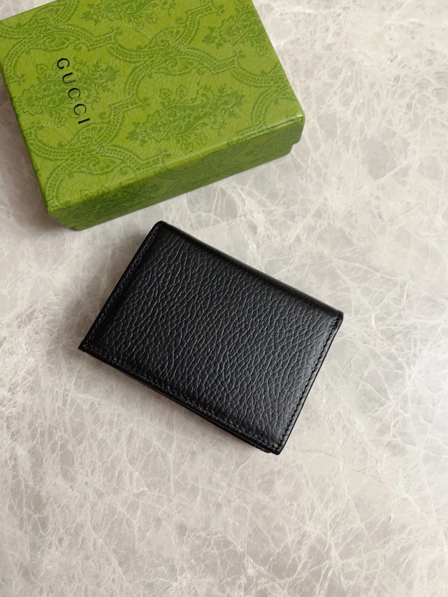💰330 🇭🇺🇭🇺 New card holder ~ wallet, original quality! 🌾🌾Model number: 456126, imported natural cowhide leather🌾🌾with the latest double G metal logo🌾🌾Size: 11x 9x 3cm, color: black, bright red, nude pink, elephant gray, exquisite and luxurious🌾🌾