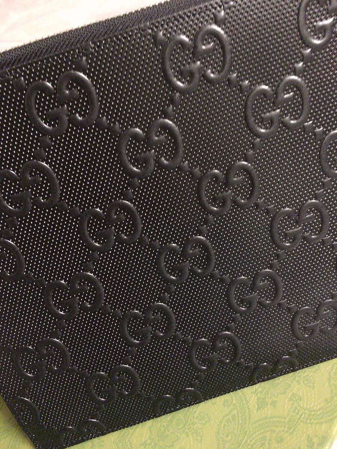💰540 🇭🇺🇭🇺gucci~2020 early autumn new handbag🌂🌂GG original factory cowhide cleverly integrated into punching holes and brand logo double G embossing🌂🌂Highlight the extraordinary design quality, simple and elegant, super large capacity, very practical🌂🌂Detachable Italian leather wristband! Actual photo, model: 625569, color: Kepi, size: width 30.5×height 21×depth 1.5cm