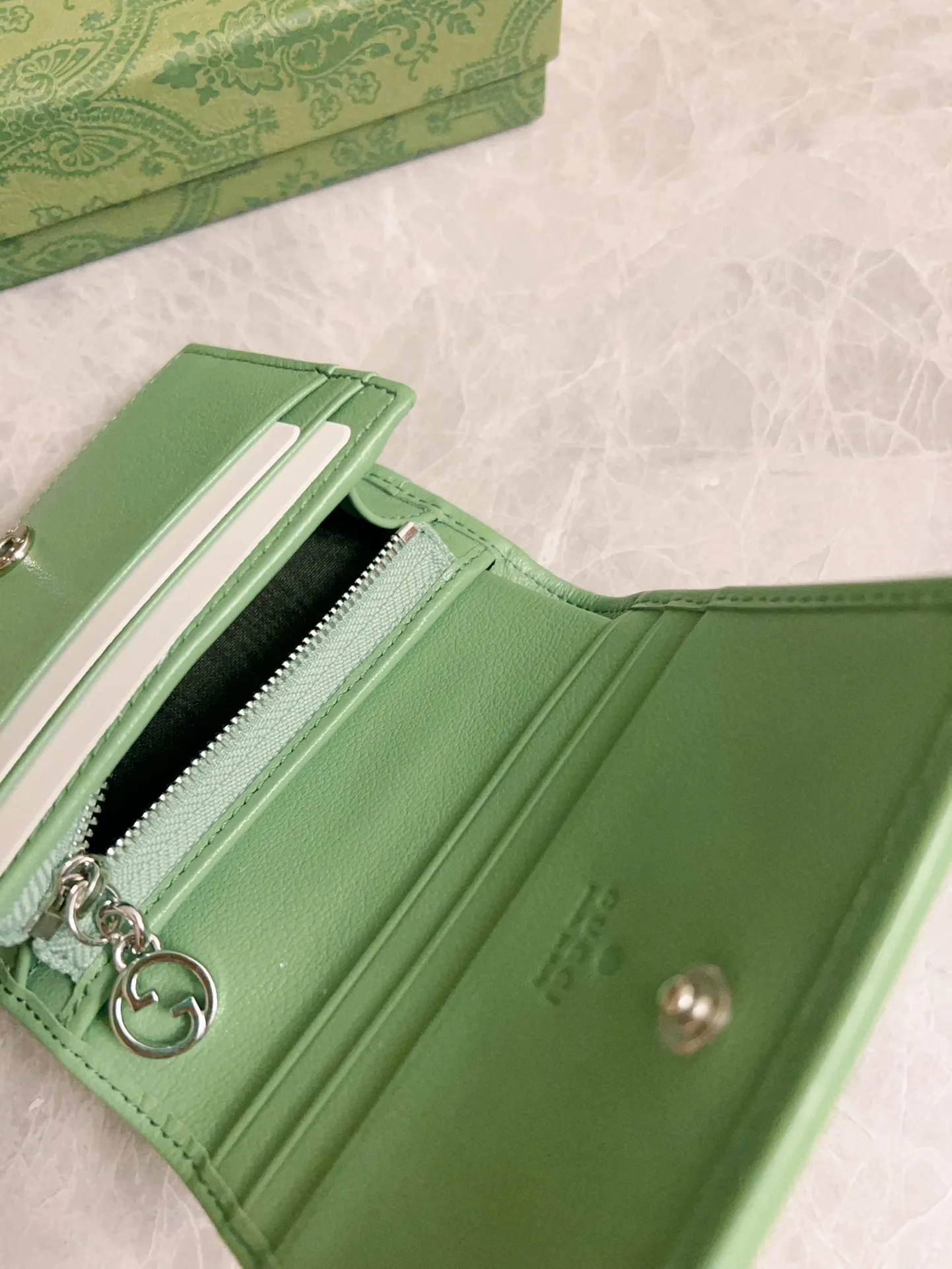 💰410 🇭🇺🇭🇺Gucci Blondie series card holder wallet Model: 760317 Size: 11x8.5x3cm (thick) Color: white, black, gray, brown, pink, green/original leather. Made in Italy