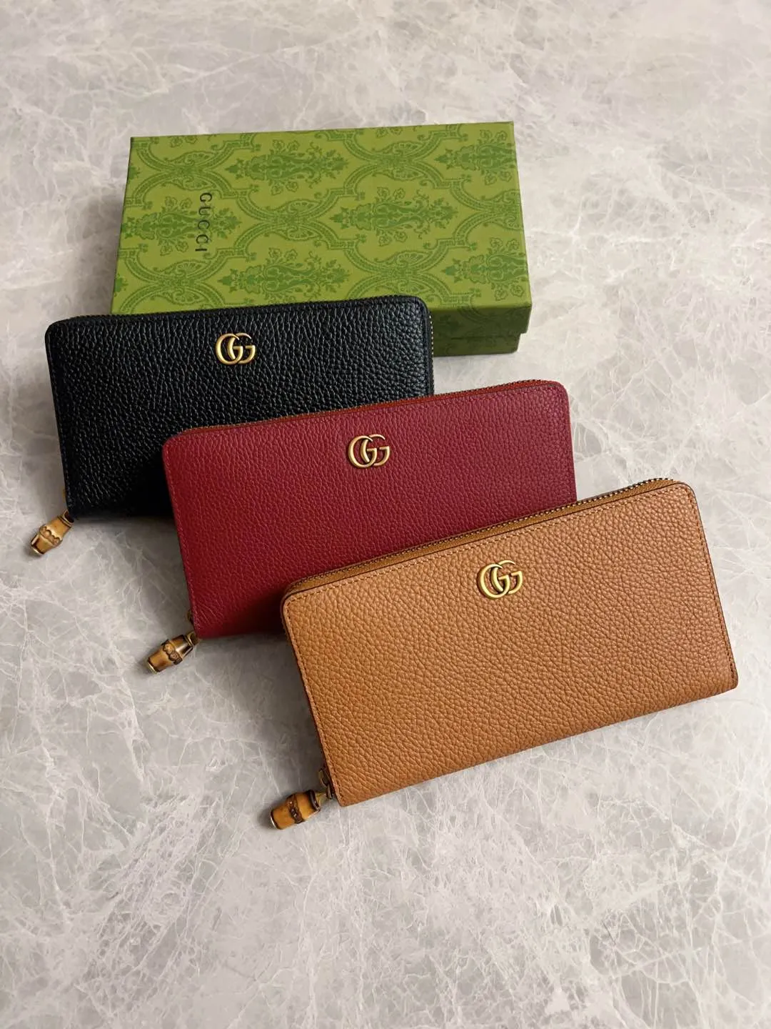💰460 🇭🇺🇭🇺GG Marmont series long clips are available! Exquisite and generous! Model: 739499. Size: 19.5*11*3cm. Color: black/burgundy/brown/original leather.