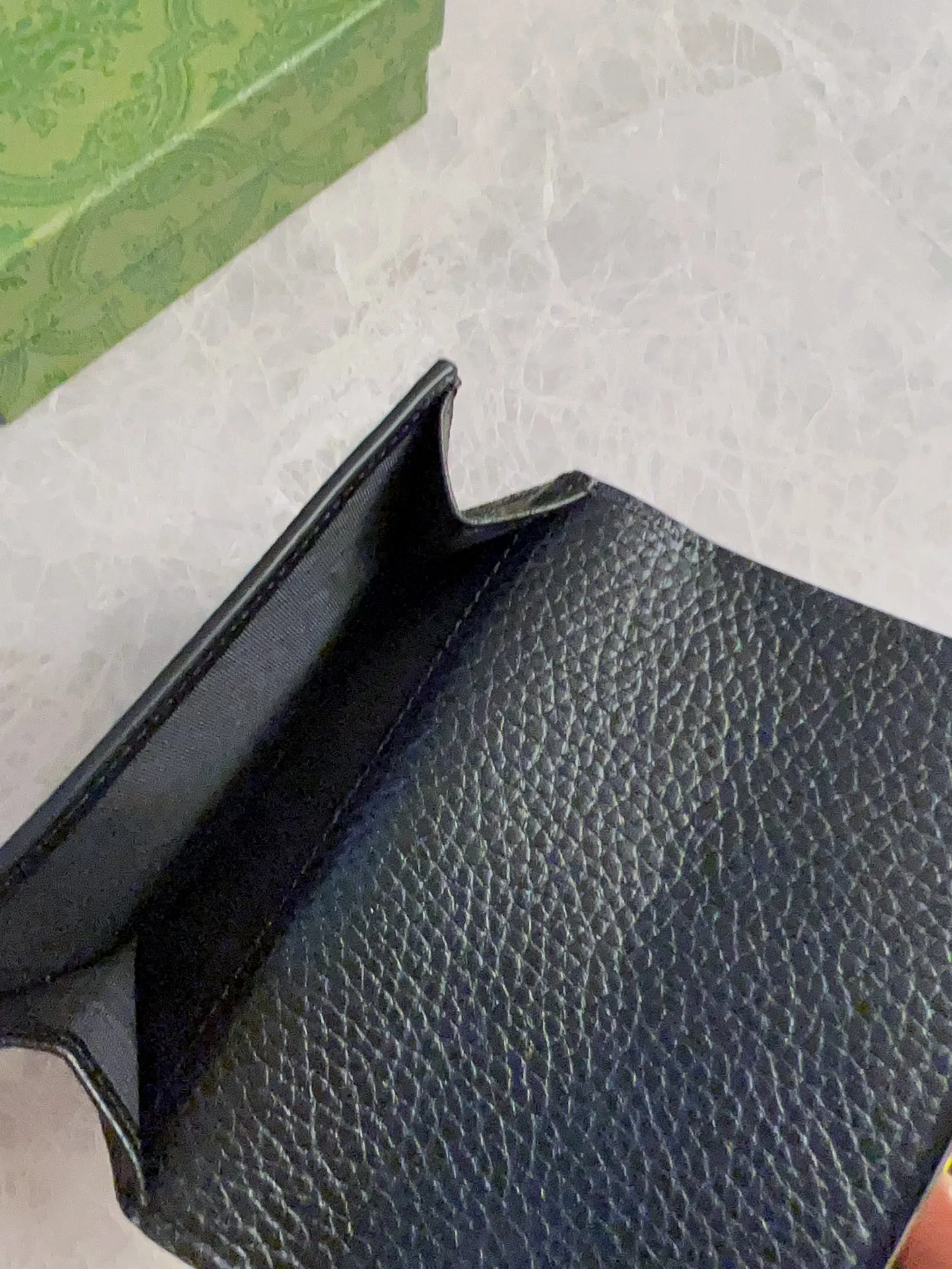 💰440 🇭🇺🇭🇺The latest model original Ferrari leather ~ pressed large G🌷🌷original double G hardware 🌷🌷exquisite oil edges! Model: 615525 Size: 12x11x3cm 🌷🌷Color: Gram pattern