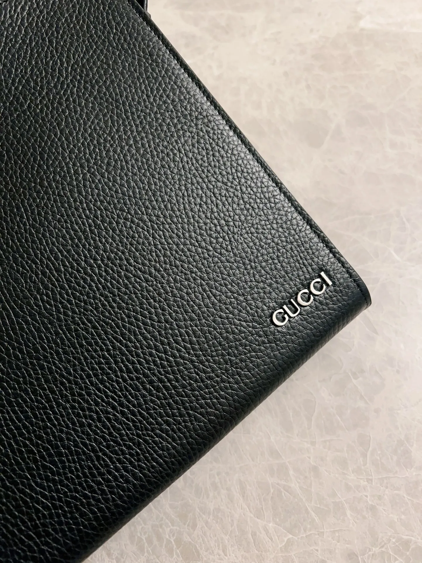 💰700 🇭🇺🇭🇺Counter quality, top-quality original goods, real photos! 🧬🧬Model number: 771155 Black leather🧬🧬Size: 26x18x6cm