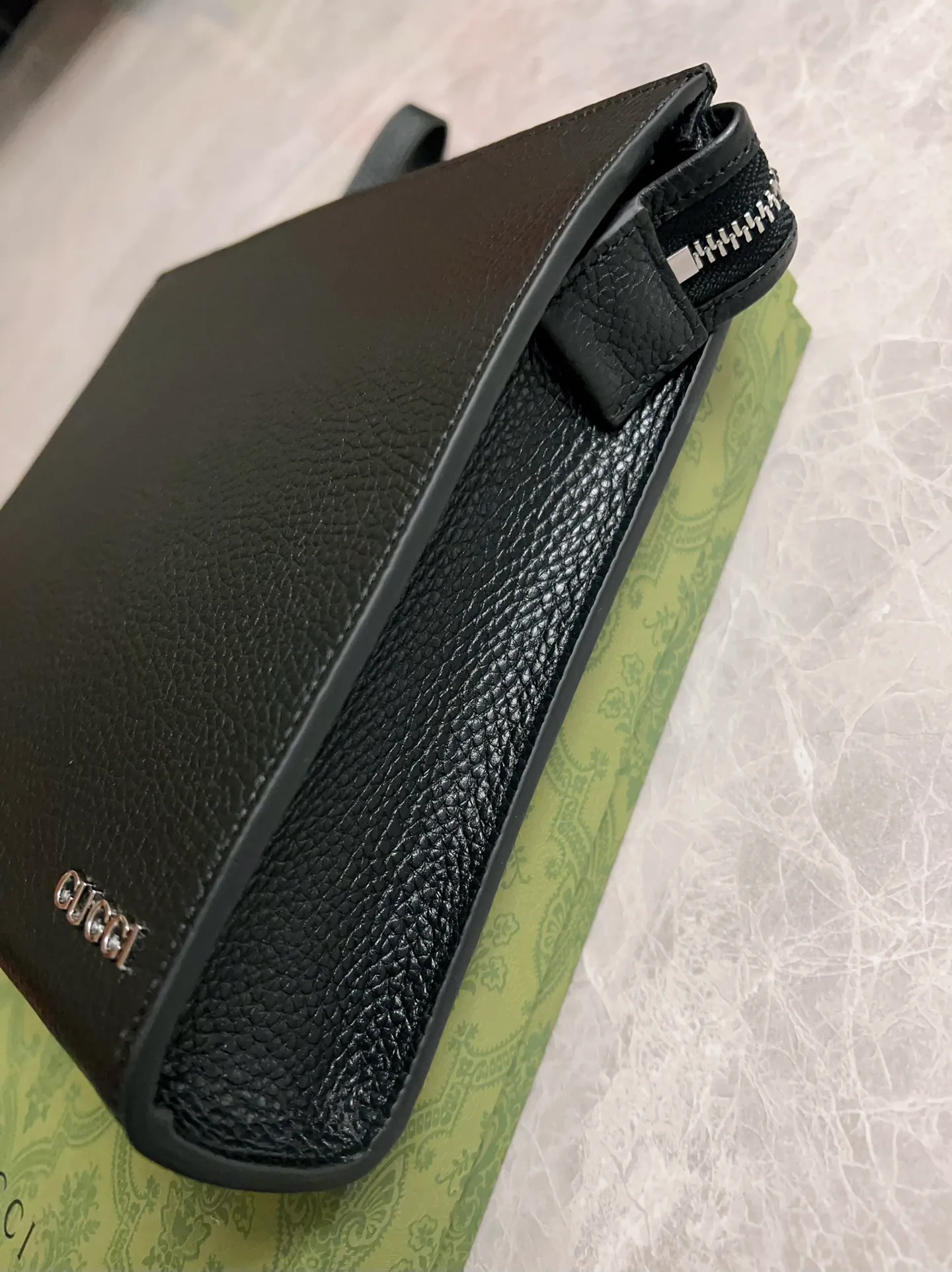 💰700 🇭🇺🇭🇺Counter quality, top-quality original goods, real photos! 🧬🧬Model number: 771155 Black leather🧬🧬Size: 26x18x6cm