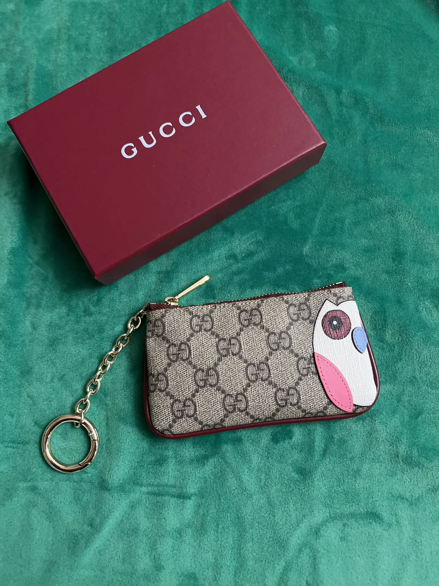 💰360 🇭🇺🇭🇺New products on official website! Exquisite key bag 🔑 ~ lipstick bag 💄🐹🐹 pvc with burgundy calfskin, with cute and exquisite cartoon patterns on the leather! 🐹🐹Style number 818768, size: 12x8x1.5cm, 🐹🐹Little red cat, puppy, panda, owl, exquisite and cute! Original product!