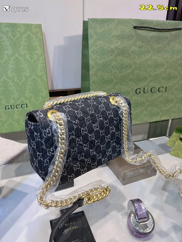 All categories Official website "Brand Women's Bags" Women's Bags 💙 GUCCI 2022 official new Gucci crossbody bag wholesale 58001400 High quality Specifications: 22.5-14 CM