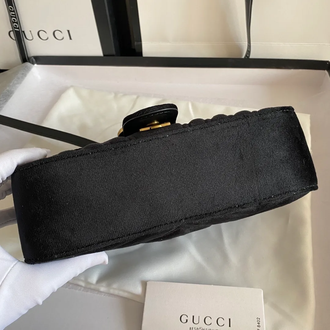 All categories Official website "Brand Women's Bags" Women's Bags 💙 GUCCI 2022 official new Gucci crossbody bag wholesale Original order quality 58002000 Size: 22-13-6Cm