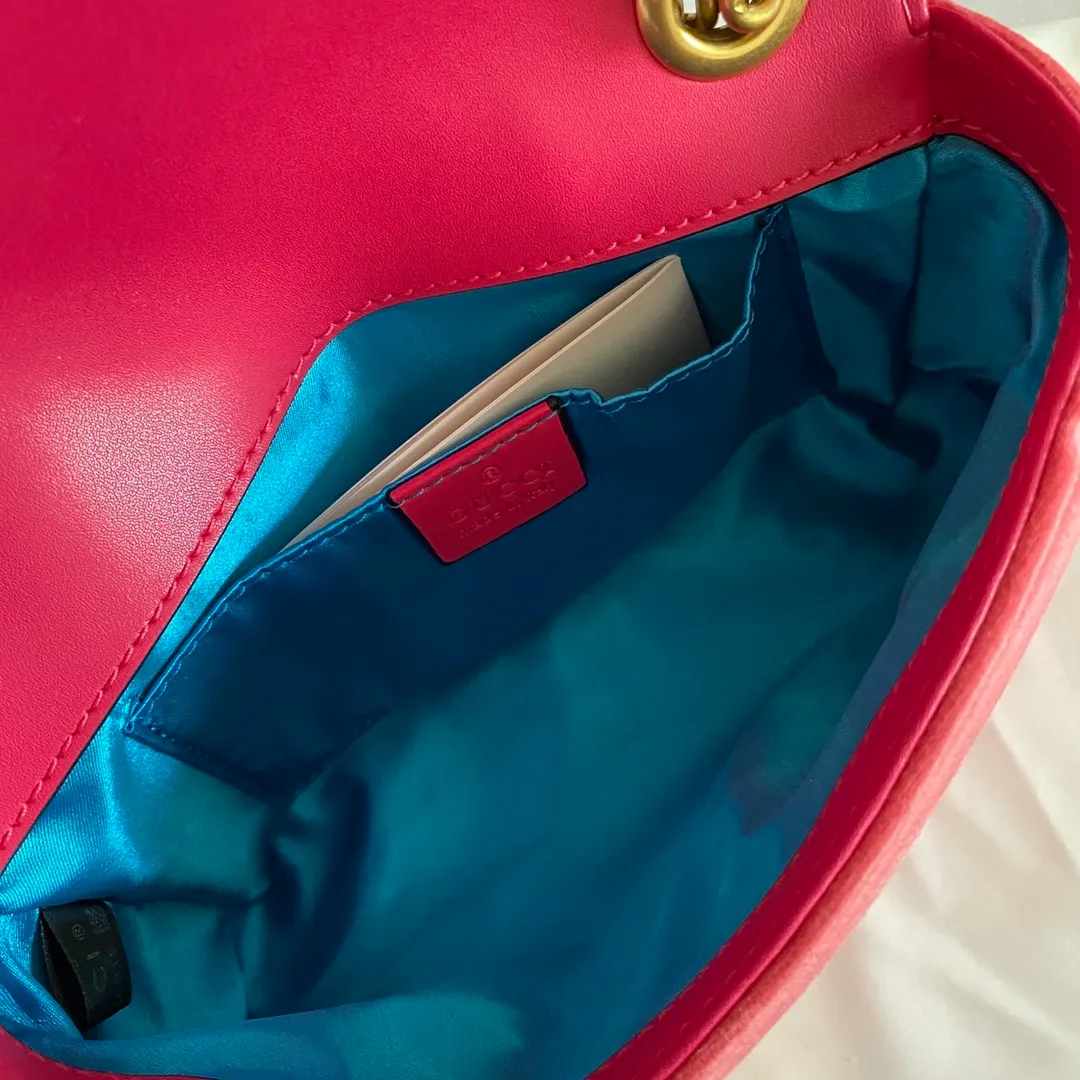 All categories Official website "Brand Women's Bags" Women's Bags 💙 GUCCI 2022 official new Gucci crossbody bag wholesale Original order quality 58002000 Size: 22-13-6Cm
