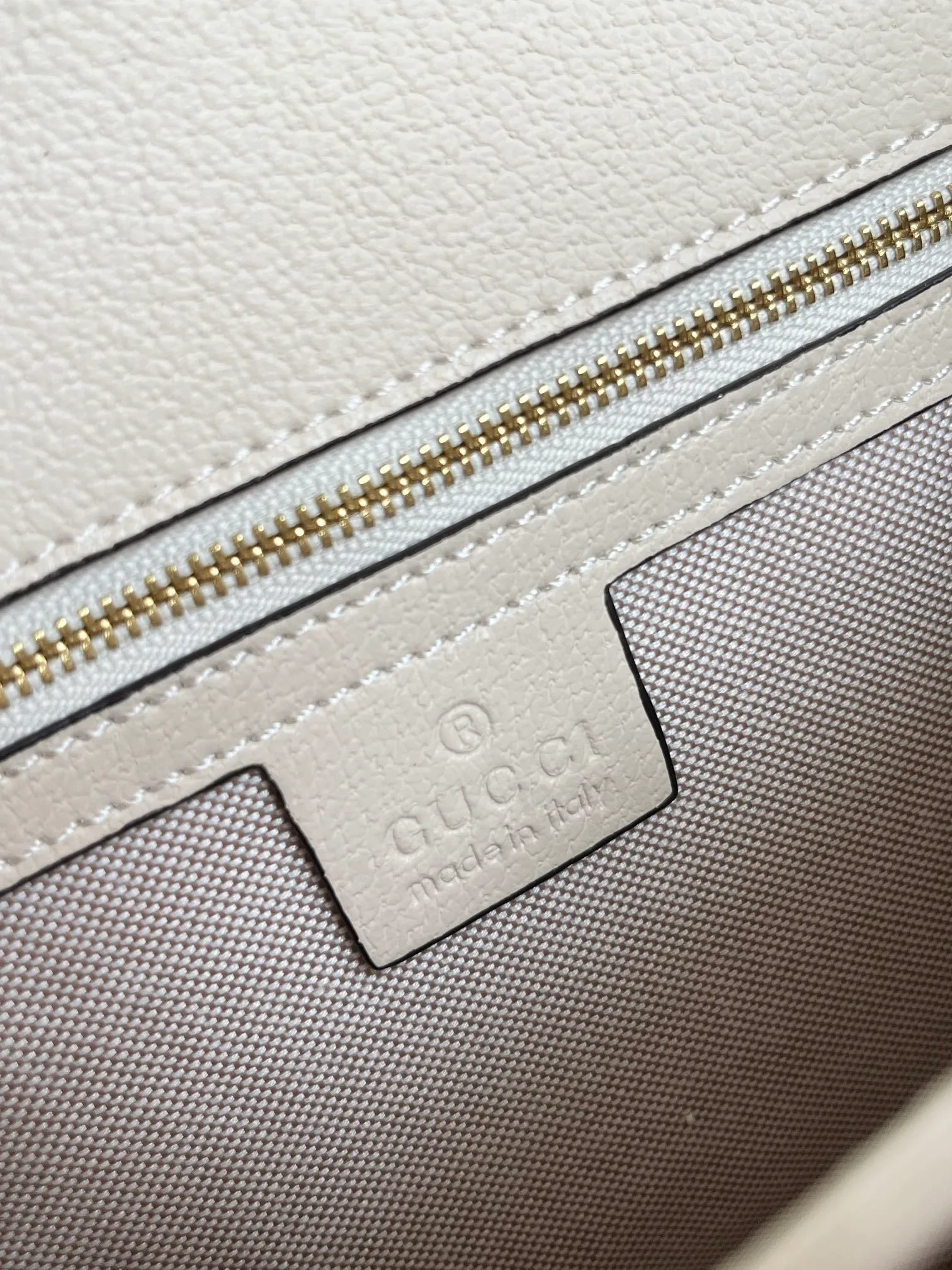 All Categories Official Website "Brand Women's Bags" Women's Bags 💙 GUCCI 2026 New GUCCI Crossbody Bag