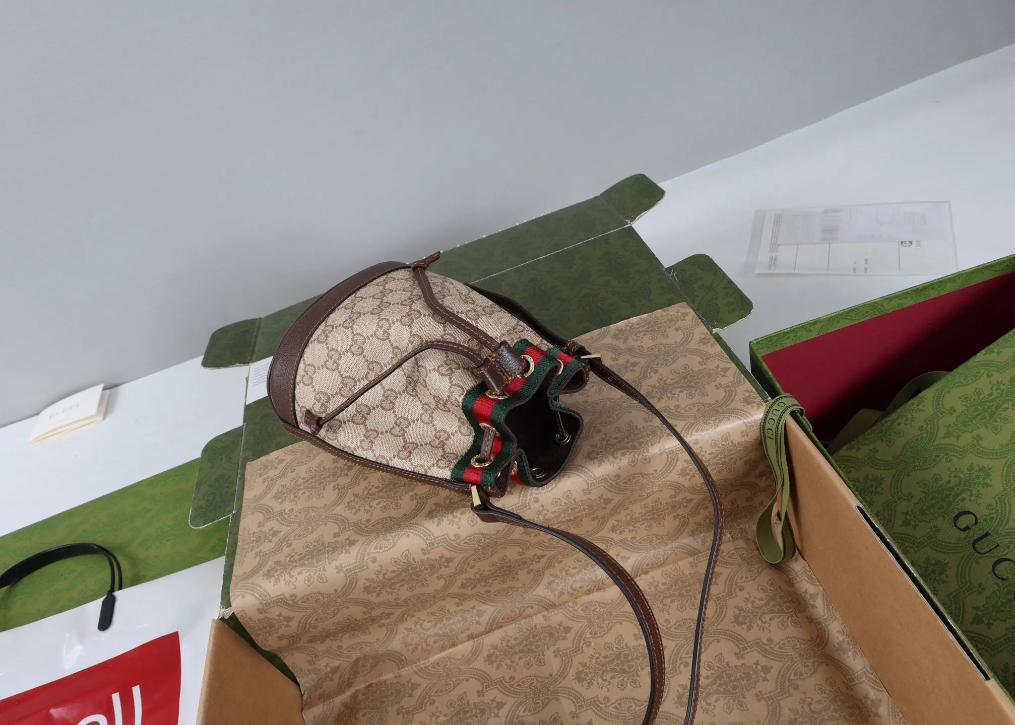 All categories Official website "Brand Women's Bags" Women's Bags 💙 GUCCI 2026 GUCCI new crossbody shoulder bag