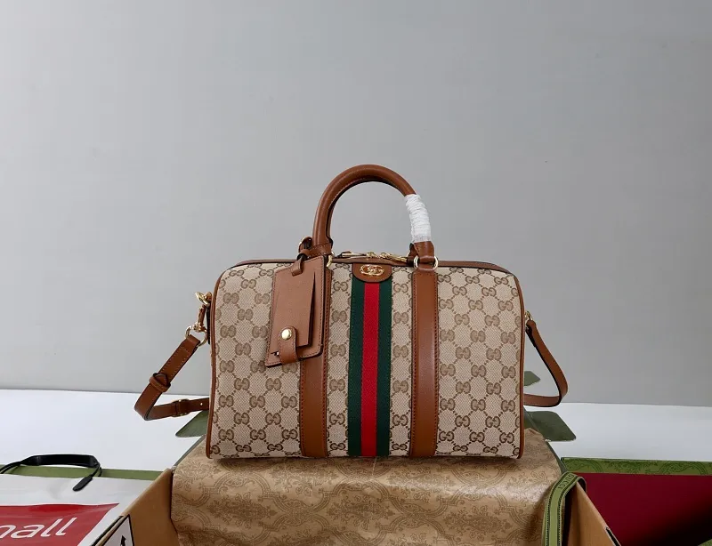 All categories Official website "Brand Women's Bags" Women's Bags 💙 GUCCI 2026 GUCCI new crossbody shoulder bag